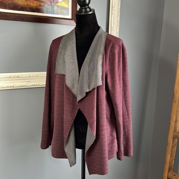 Weekends Chico’s Waterfall Open Front Cardigan Maroon Striped Sz 2 Lagenlook - Picture 8 of 8